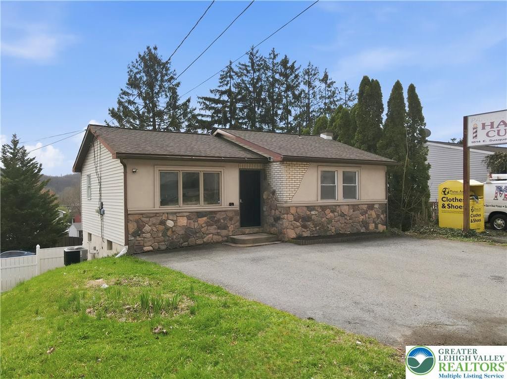 1818 East Susquehanna Street, Salisbury Twp, PA 18103