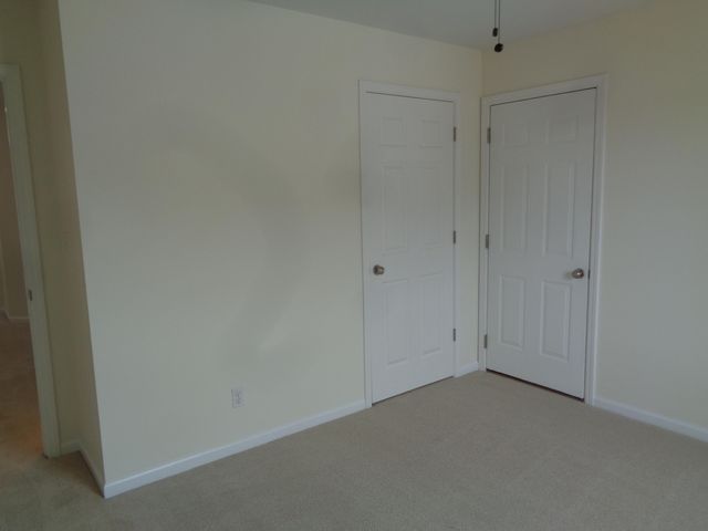 4008 MEADOW VIEW DR, Columbia, MO 65201