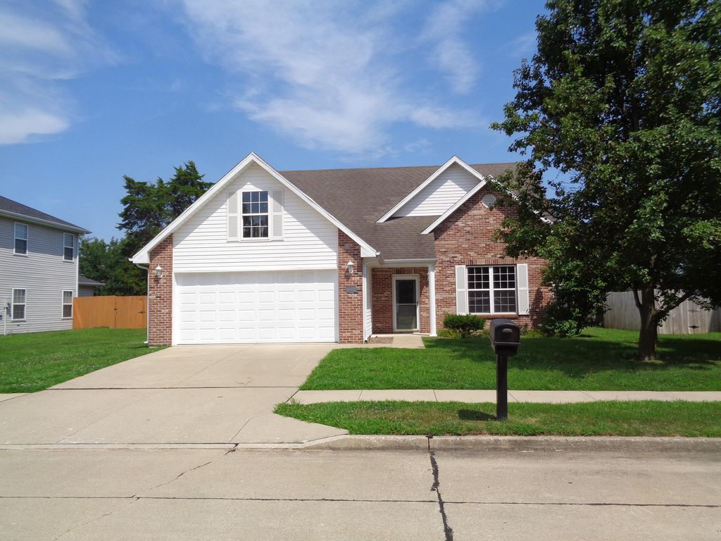 4008 MEADOW VIEW DR, Columbia, MO 65201