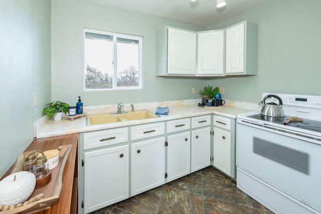 18020 Benson Road, Cottonwood, CA 96022