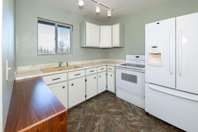 18020 Benson Road, Cottonwood, CA 96022