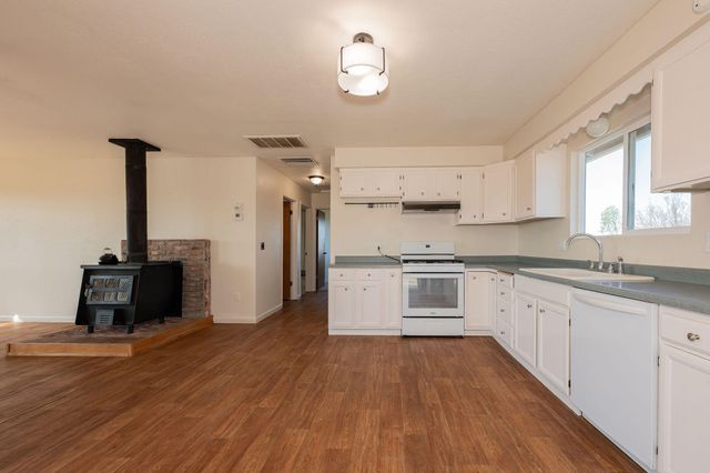 18020 Benson Road, Cottonwood, CA 96022