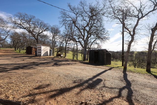 18020 Benson Road, Cottonwood, CA 96022