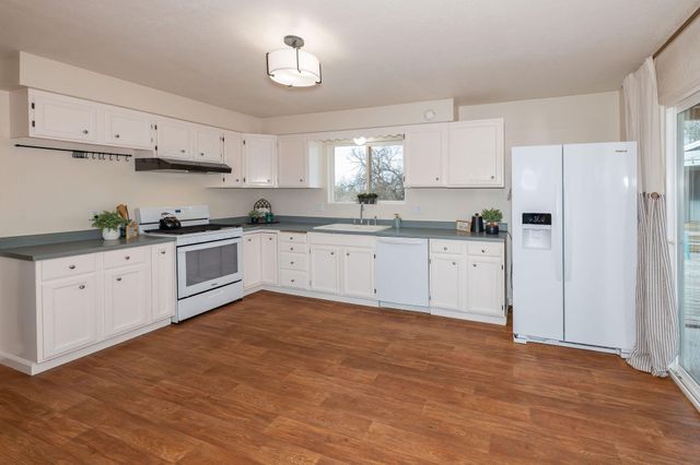 18020 Benson Road, Cottonwood, CA 96022