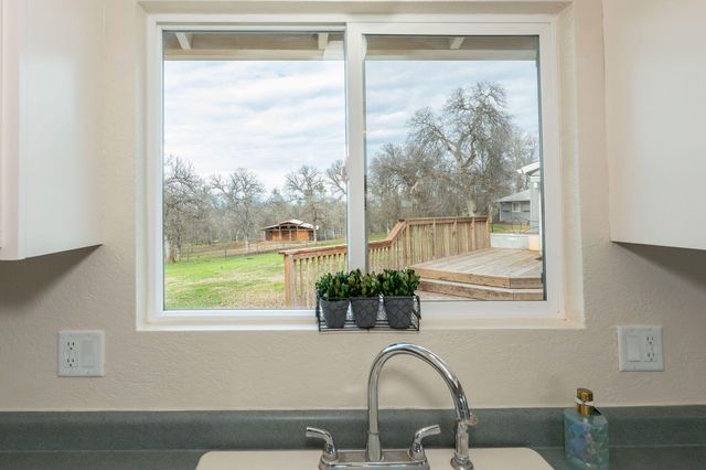 18020 Benson Road, Cottonwood, CA 96022