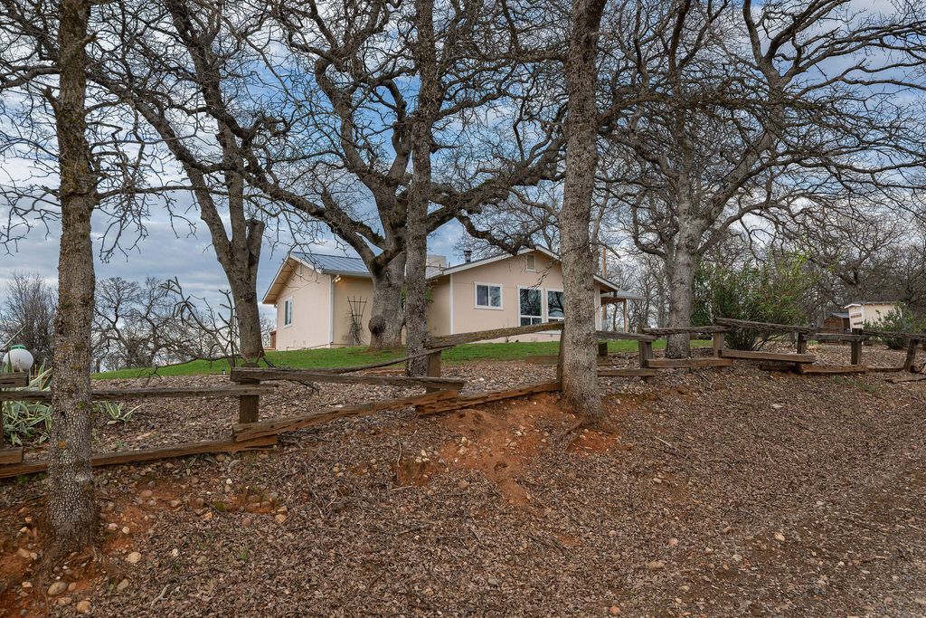18020 Benson Road, Cottonwood, CA 96022