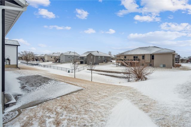 1625 Cottage Ridge Drive, Marion, IA 52302