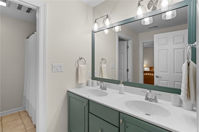 189 Wedgewood Dr, Richland, PA 15044