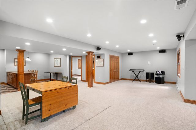 189 Wedgewood Dr, Richland, PA 15044