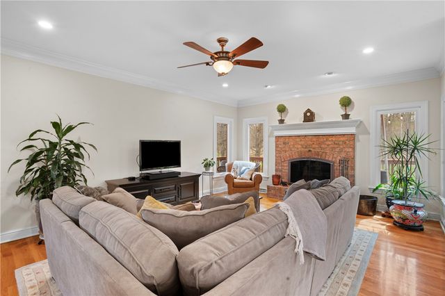 189 Wedgewood Dr, Richland, PA 15044