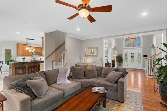 189 Wedgewood Dr, Richland, PA 15044