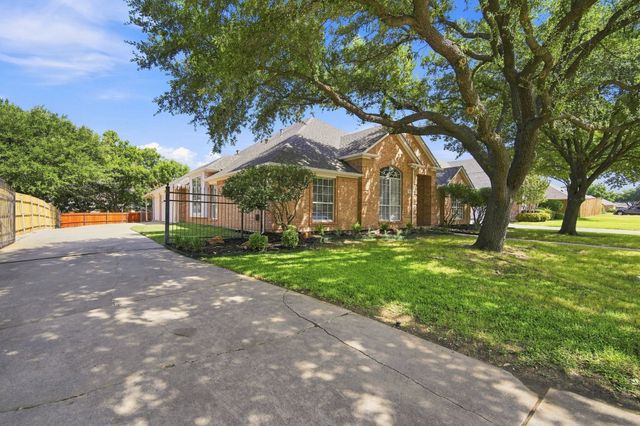 711 Coal Creek Drive, Mansfield, TX 76063