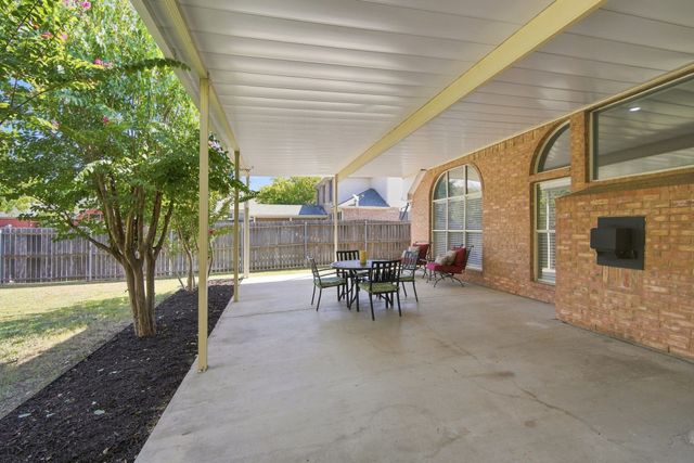 711 Coal Creek Drive, Mansfield, TX 76063
