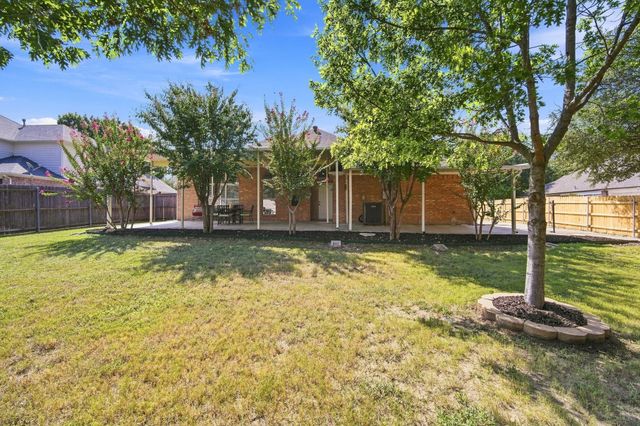 711 Coal Creek Drive, Mansfield, TX 76063
