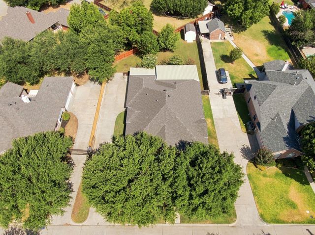 711 Coal Creek Drive, Mansfield, TX 76063