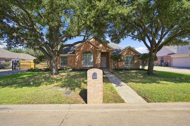 711 Coal Creek Drive, Mansfield, TX 76063