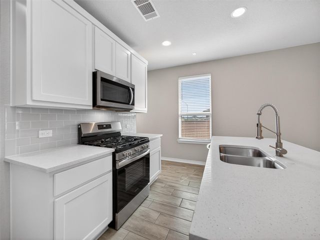 521 Rearing Mare PASS, Georgetown, TX 78626