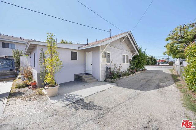1148 W 166th Street, Gardena, CA 90247