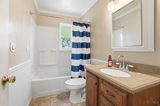1525 Westview Court, Reading, OH 45215