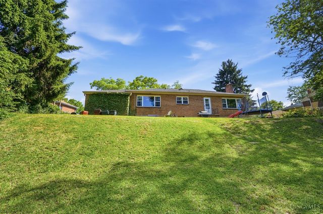 1525 Westview Court, Reading, OH 45215