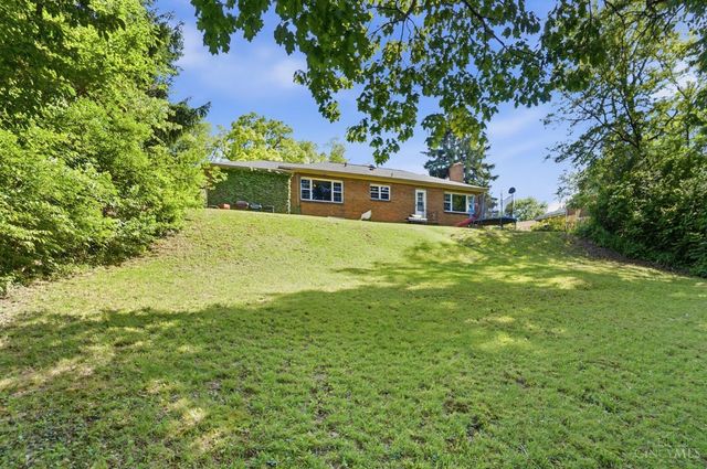1525 Westview Court, Reading, OH 45215