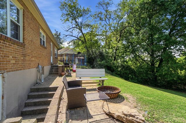 1525 Westview Court, Reading, OH 45215
