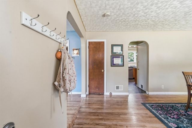 1525 Westview Court, Reading, OH 45215