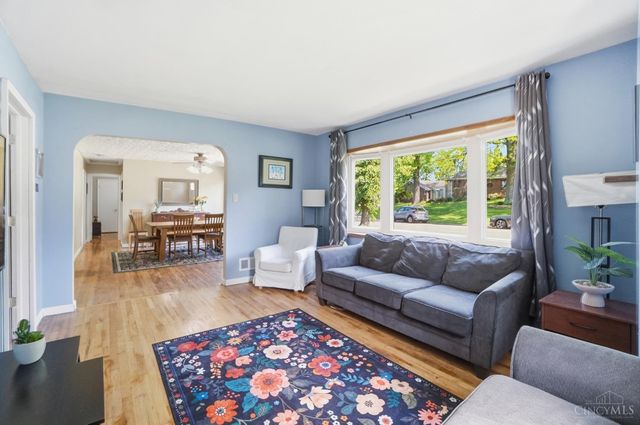 1525 Westview Court, Reading, OH 45215