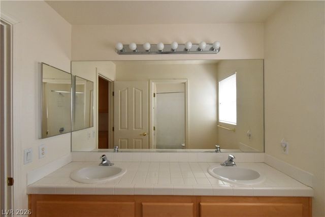 9243 Snow Flower Avenue, Las Vegas, NV 89147