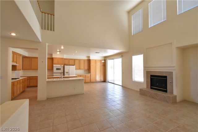 9243 Snow Flower Avenue, Las Vegas, NV 89147