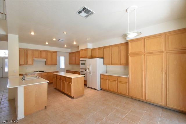 9243 Snow Flower Avenue, Las Vegas, NV 89147