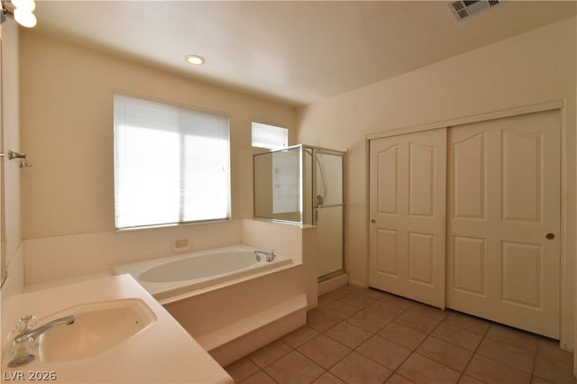 9243 Snow Flower Avenue, Las Vegas, NV 89147