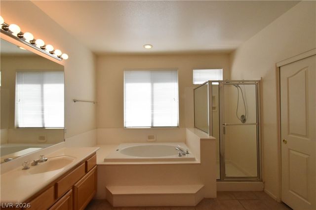 9243 Snow Flower Avenue, Las Vegas, NV 89147