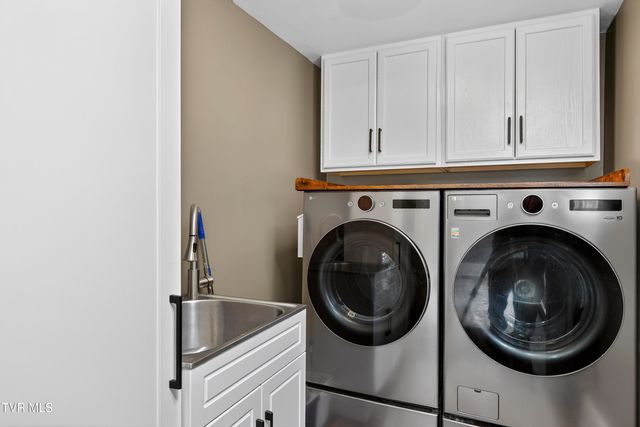 34542 Lee Highway, Glade Spring, VA 24340