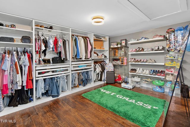 34542 Lee Highway, Glade Spring, VA 24340