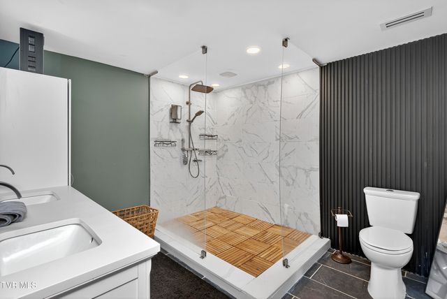 34542 Lee Highway, Glade Spring, VA 24340