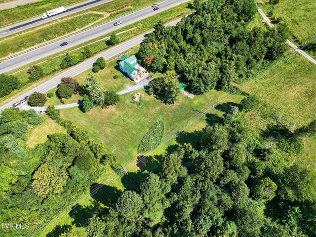 34542 Lee Highway, Glade Spring, VA 24340