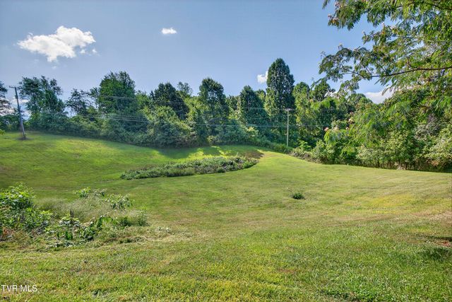 34542 Lee Highway, Glade Spring, VA 24340
