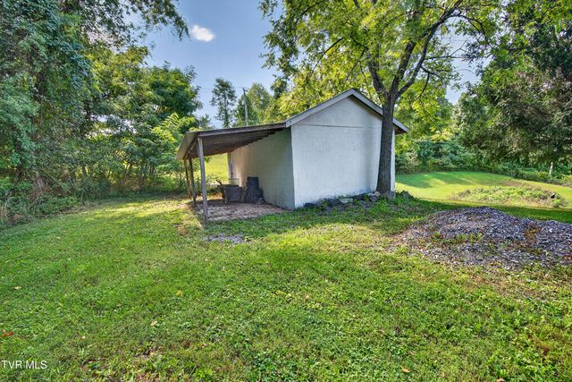 34542 Lee Highway, Glade Spring, VA 24340