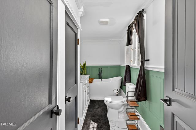 34542 Lee Highway, Glade Spring, VA 24340