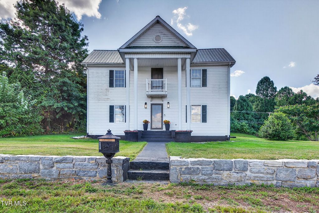 34542 Lee Highway, Glade Spring, VA 24340