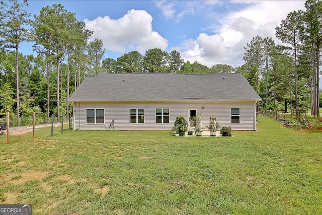 4141 Primrose Road, Grantville, GA 30220
