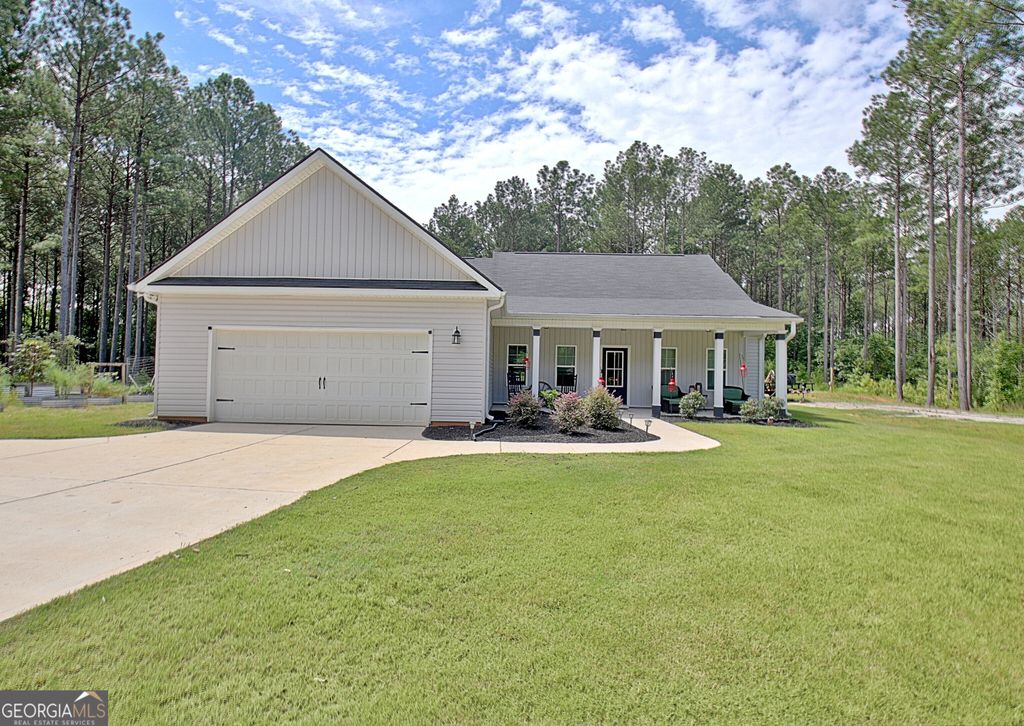 4141 Primrose Road, Grantville, GA 30220