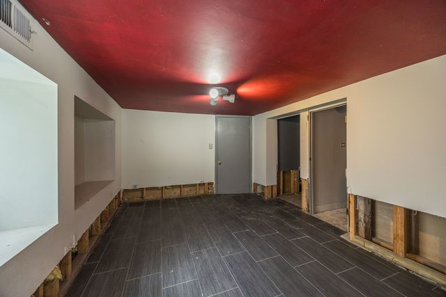 3008 N Clybourn Avenue, Chicago, IL 60618
