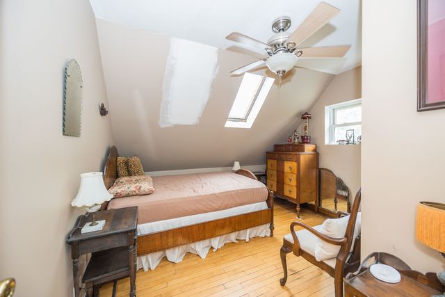 3008 N Clybourn Avenue, Chicago, IL 60618