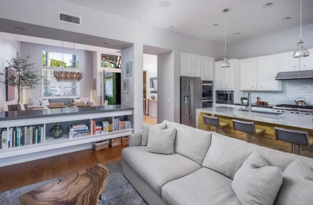 3428 Camino Corte, Carlsbad, CA 92009