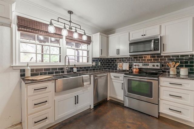 2617 Chaucer Drive, Oklahoma City, OK 73120