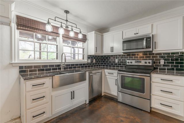 2617 Chaucer Drive, Oklahoma City, OK 73120