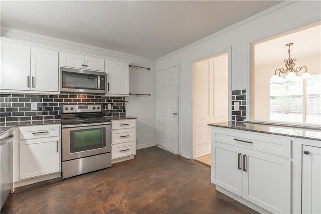 2617 Chaucer Drive, Oklahoma City, OK 73120