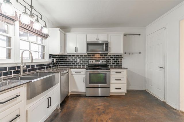 2617 Chaucer Drive, Oklahoma City, OK 73120